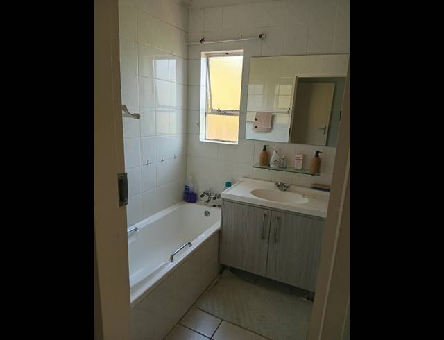 2 BEDROOM APARTMENT TO LET IN NORTH RIDING